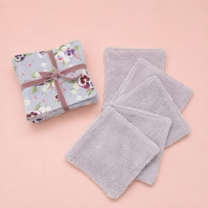 Face éponge en bambou d'un lot de 5 lingettes lavables démaquillantes douces et absorbantes.